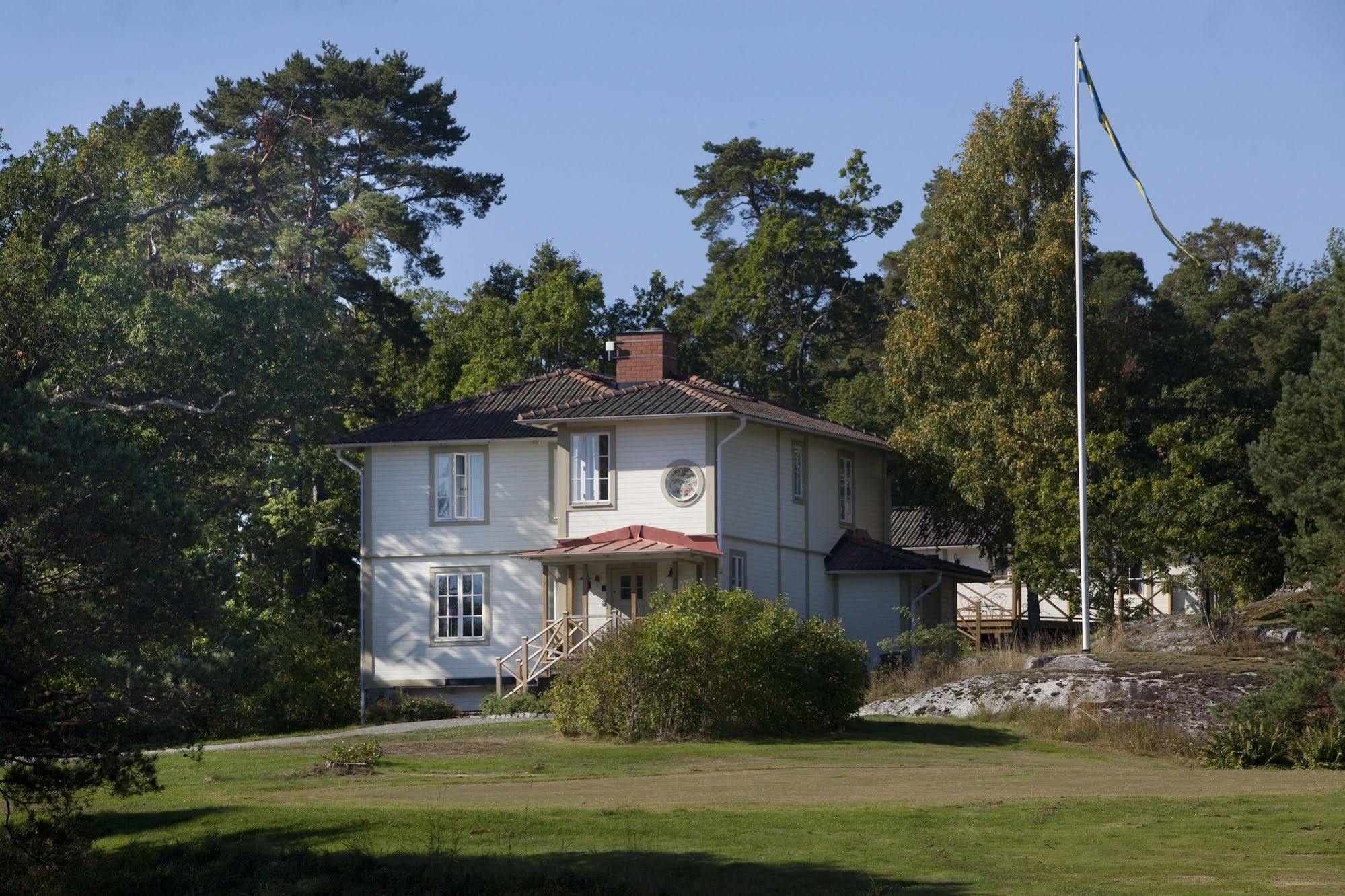 Smadalaroe Gard Hotell & Spa Exterior foto